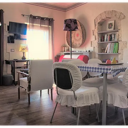 Fantastic Large House With Beautiful Roof Terraces Cuglieri